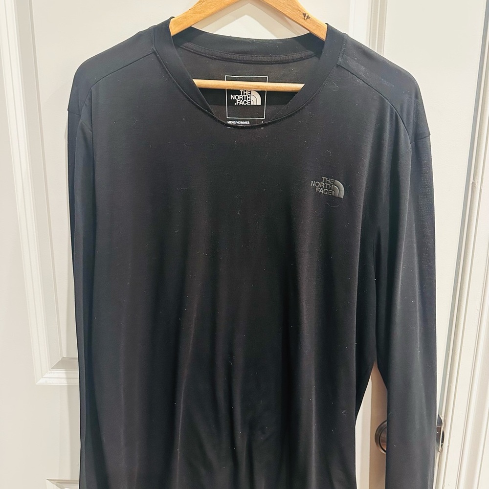 The North Face Men's Long Sleeve Black athletic Tee